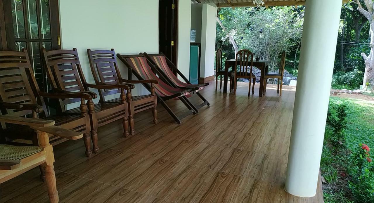 Top Rock Villa Unawatuna Esterno foto